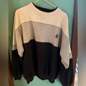 Vintage Black/White Knights of Round Table Size M Crewneck Sweatshirt